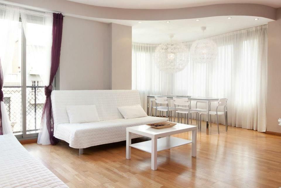Sagrada Familia Apartment 265 บาร์เซโลนา ภายนอก รูปภาพ